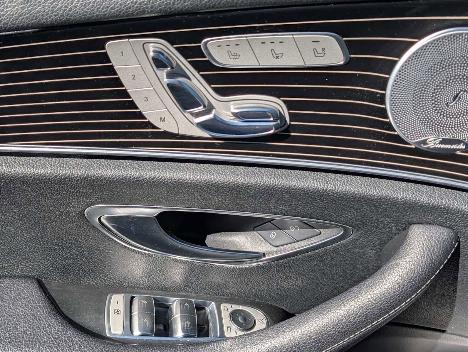 Certified 2019 Mercedes-Benz E 300 4MATIC image 16