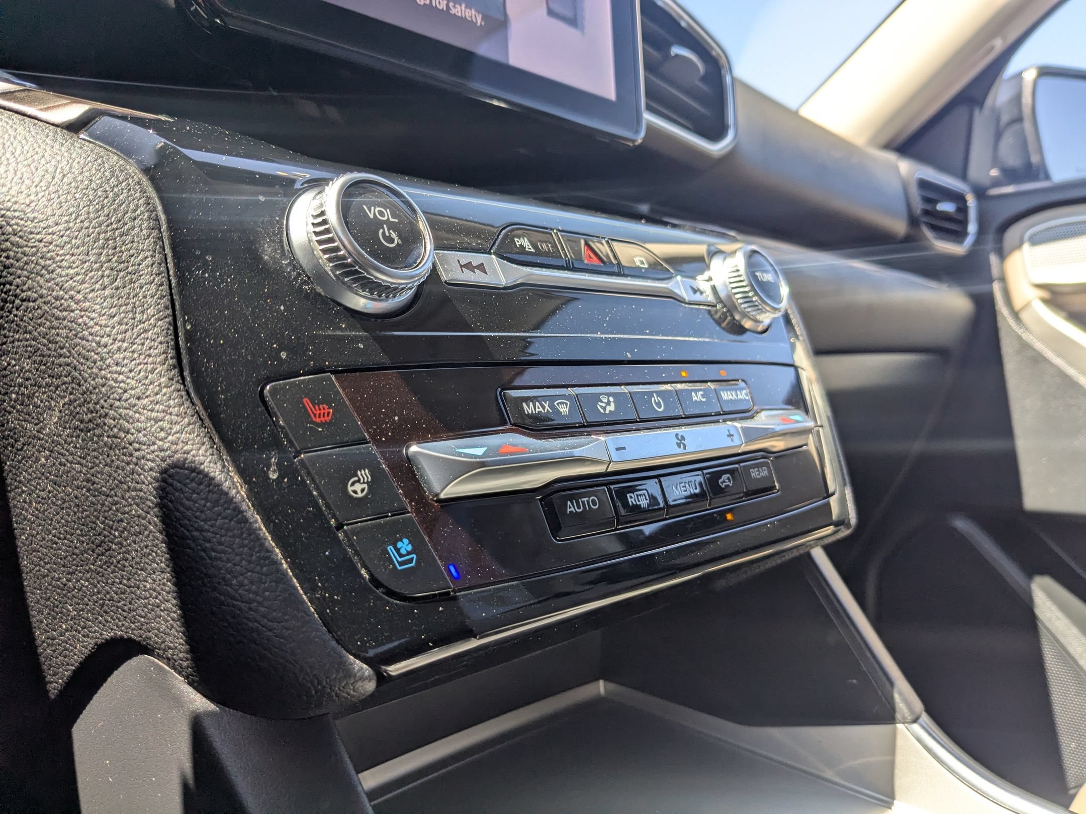 Used 2023 Ford Explorer Limited RWD image 18