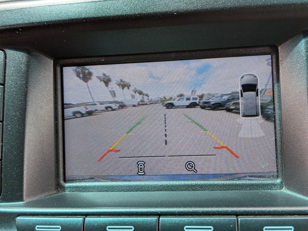 Used 2016 Ford Explorer XLT image 16