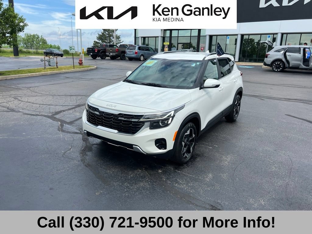Certified 2024 Kia Seltos EX FWD image 3