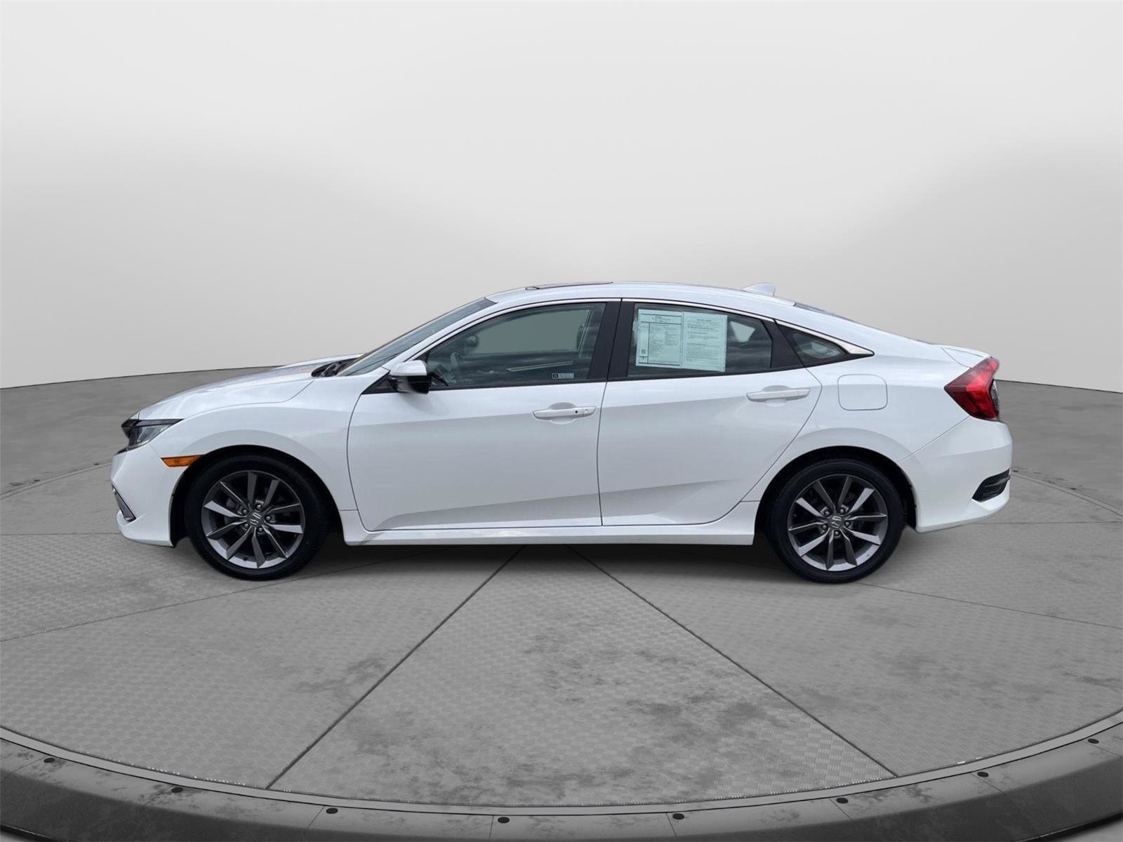 Used 2019 Honda Civic EX image 18
