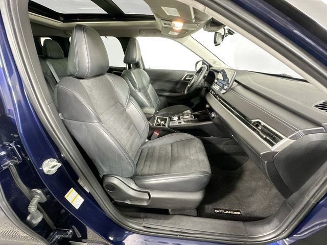 Used 2022 Mitsubishi Outlander SE image 30