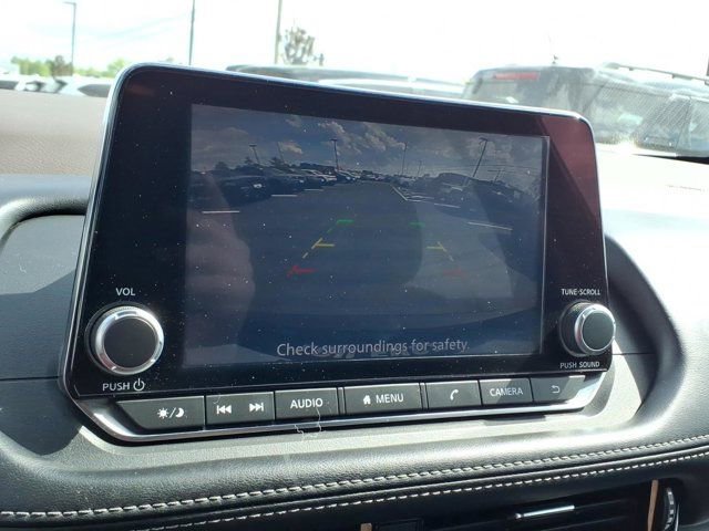 Used 2022 Nissan Rogue SV AWD/4WD image 13