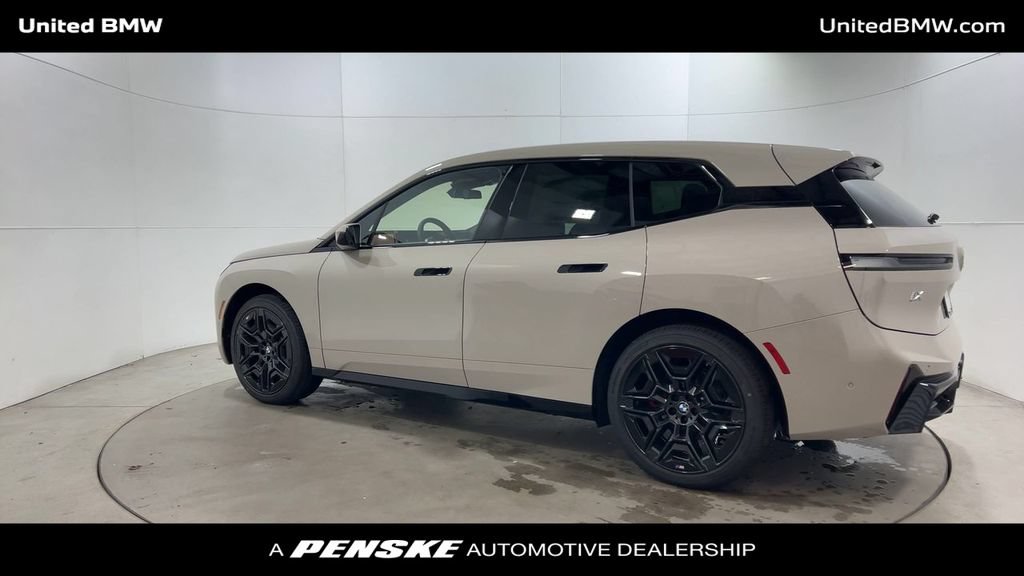 Used 2026 BMW iX xDrive60 w/ M Sport Package AWD/4WD image 6