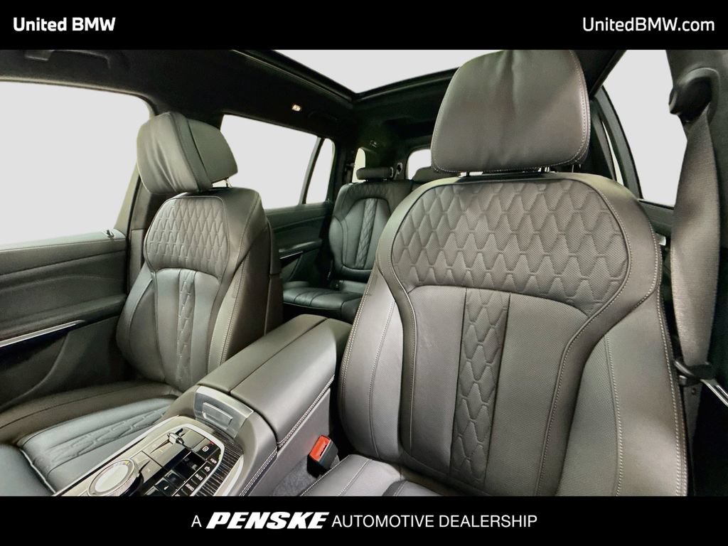 New 2027 BMW X7 xDrive40i w/ Executive Package AWD/4WD image 12