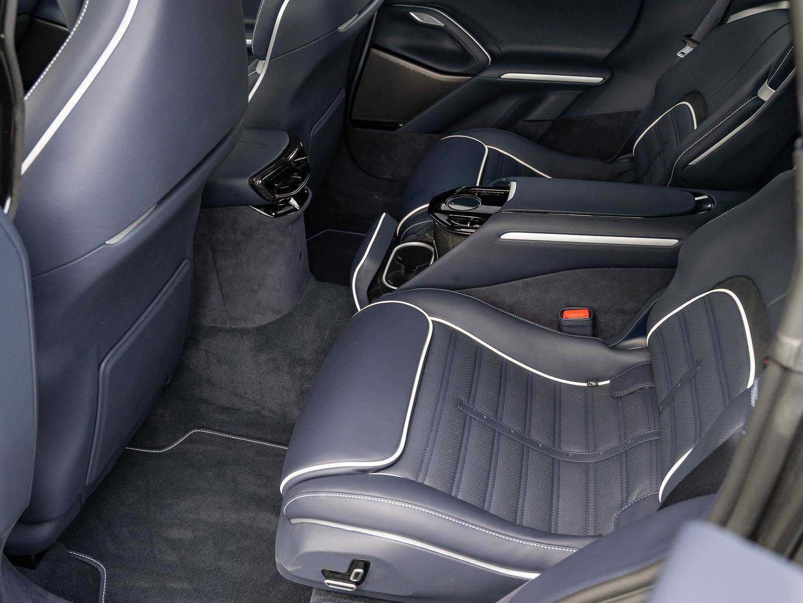 Used 2025 Ferrari Purosangue image 44