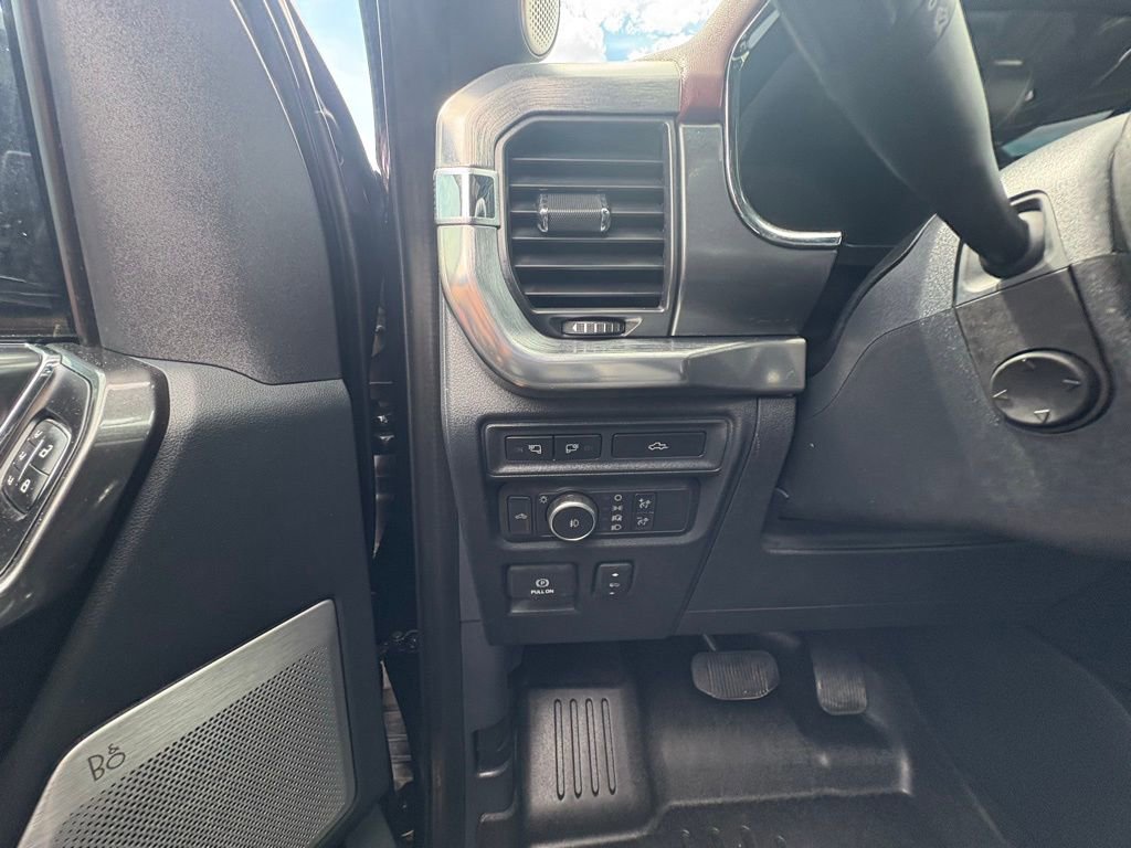 Used 2021 Ford F150 Lariat w/ Equipment Group 502A High image 16