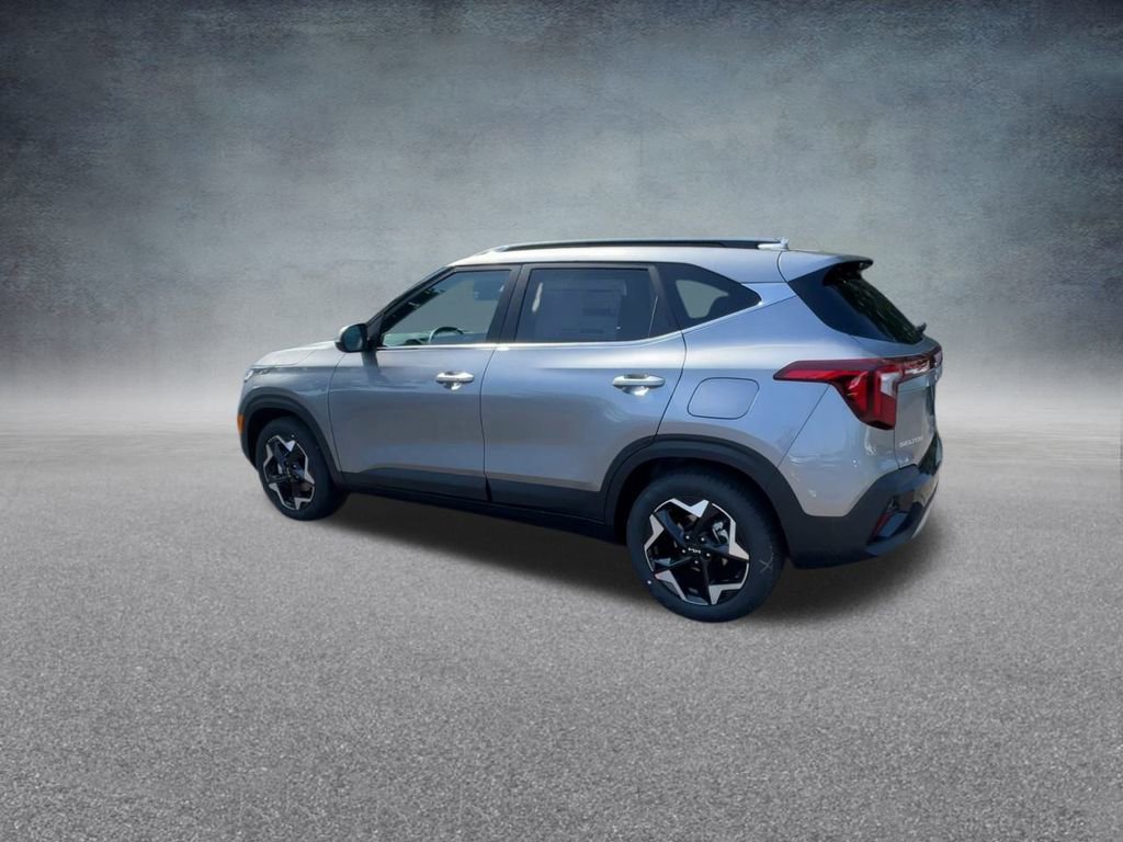 Used 2026 Kia Seltos EX image 16