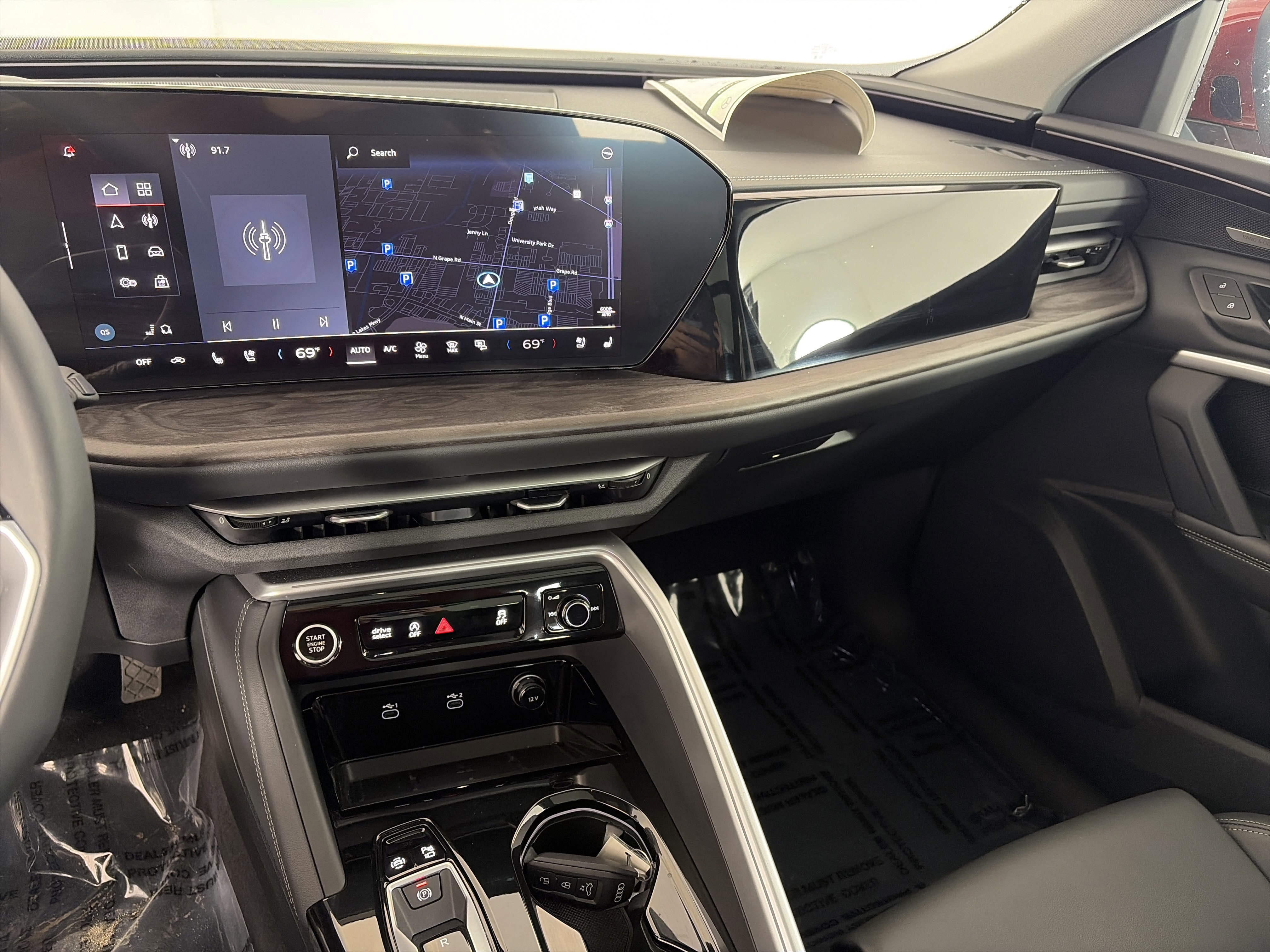 Used 2025 Audi Q5 Premium Plus w/ Premium Plus image 4