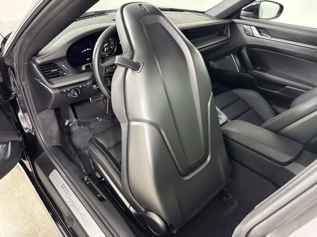 Certified 2023 Porsche 911 Targa 4S AWD/4WD image 25