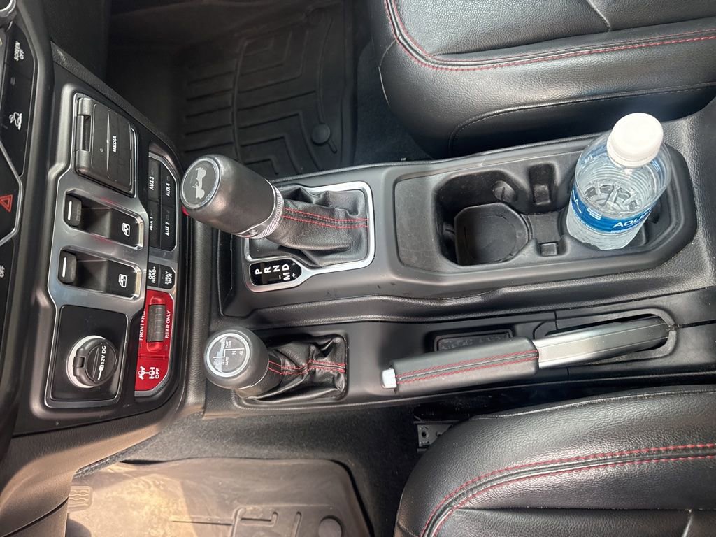 Used 2022 Jeep Wrangler Rubicon w/ LED Lighting Group AWD/4WD image 15