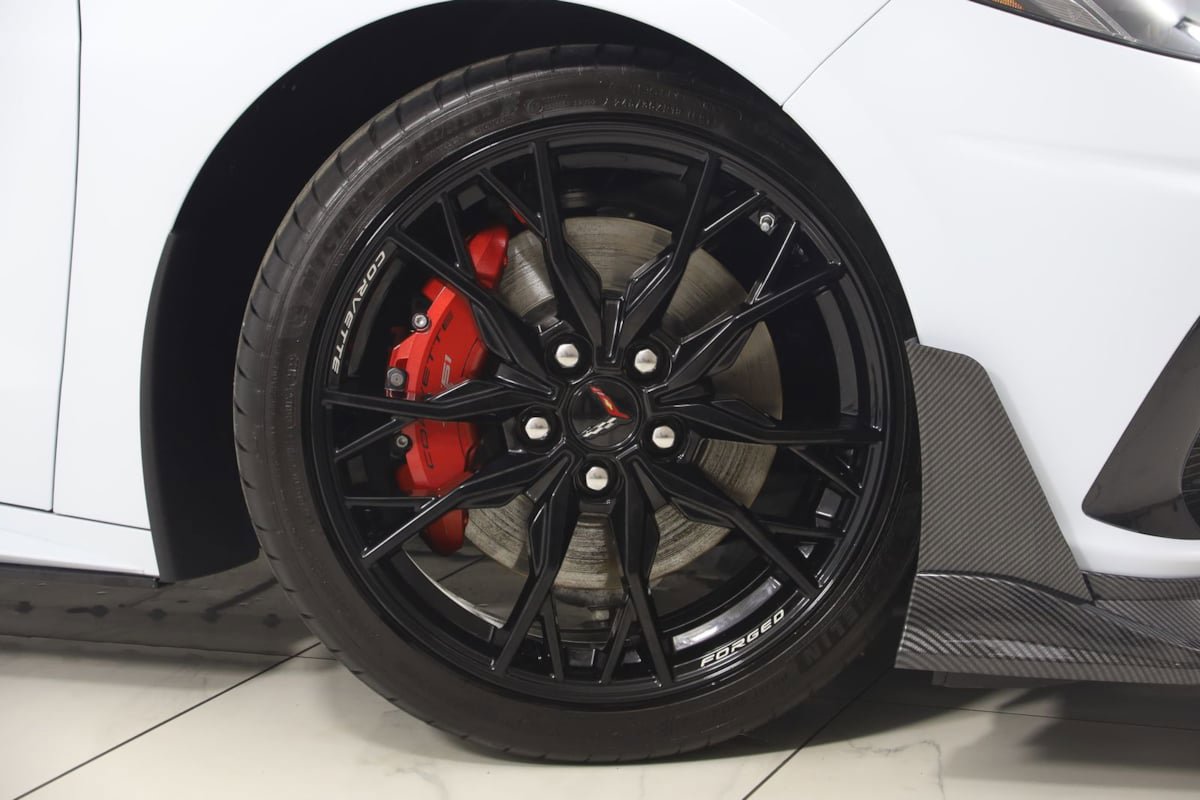 Used 2023 Chevrolet Corvette Stingray Premium Conv w/ Z51 Performance Package RWD image 19