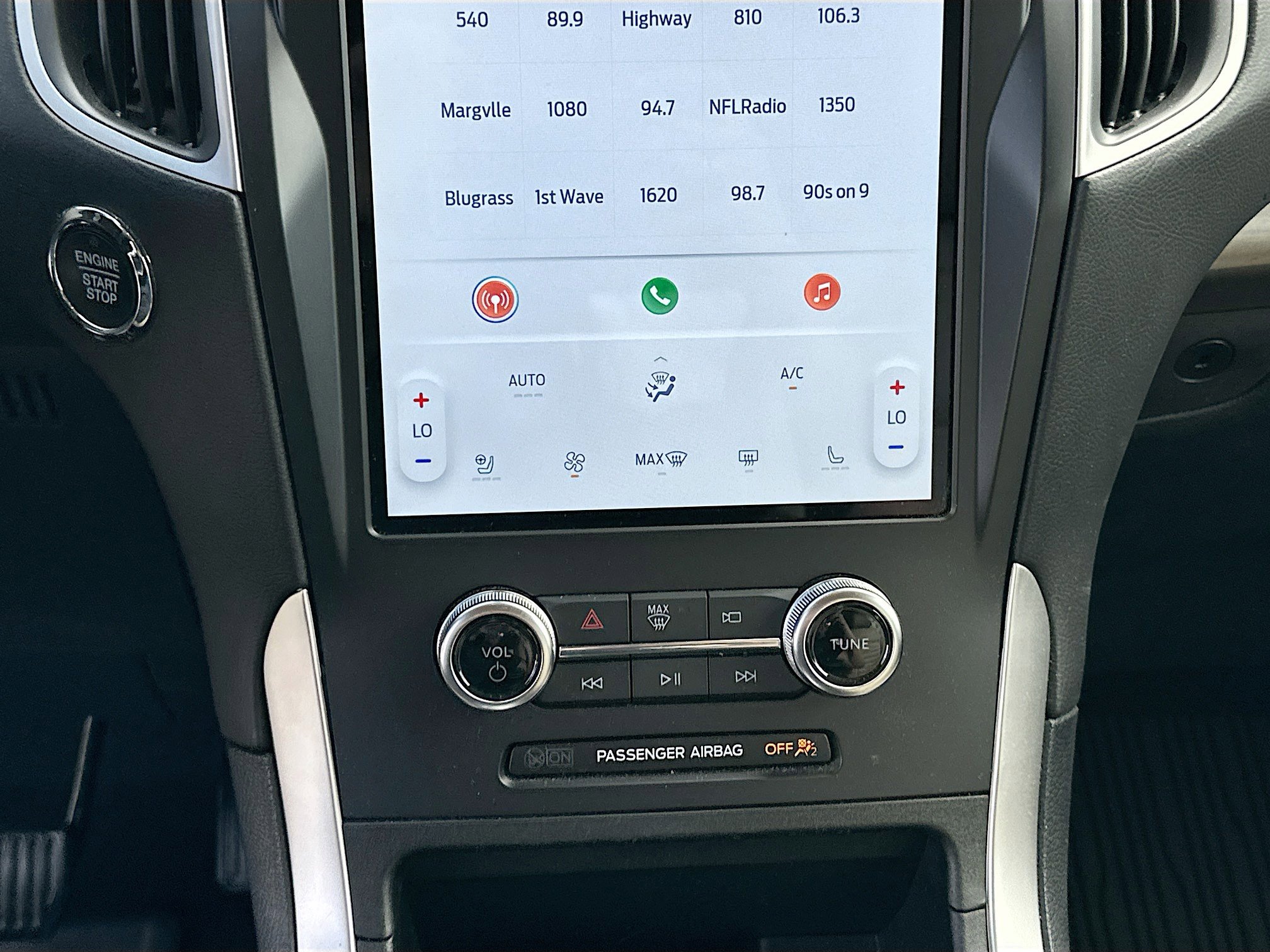 Certified 2024 Ford Edge SEL w/ Convenience Package image 15