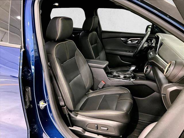 Used 2023 Chevrolet Blazer Premier FWD image 9