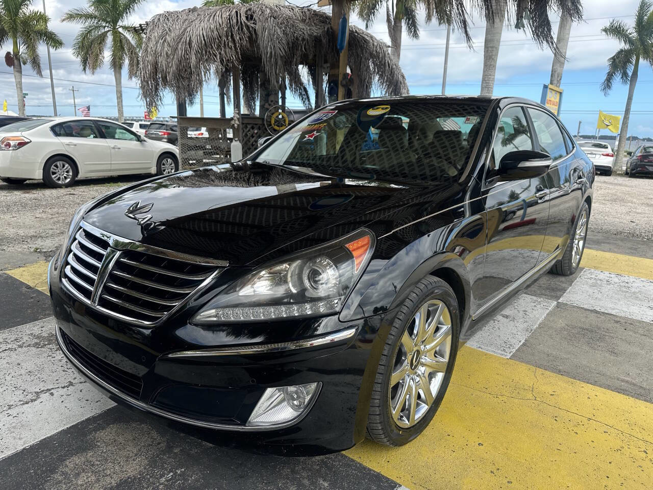 Used 2012 Hyundai Equus Signature RWD image 1