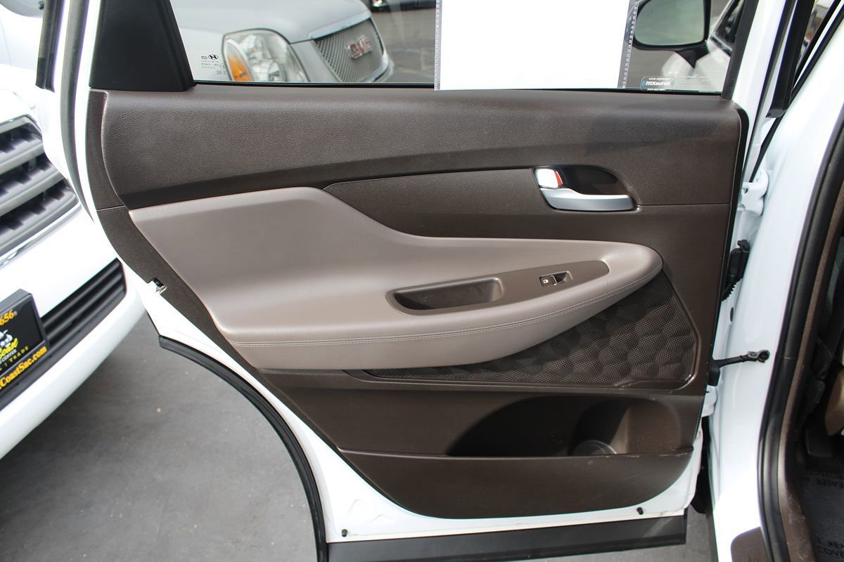 Used 2020 Hyundai Santa Fe SEL w/ Cargo Package FWD image 22
