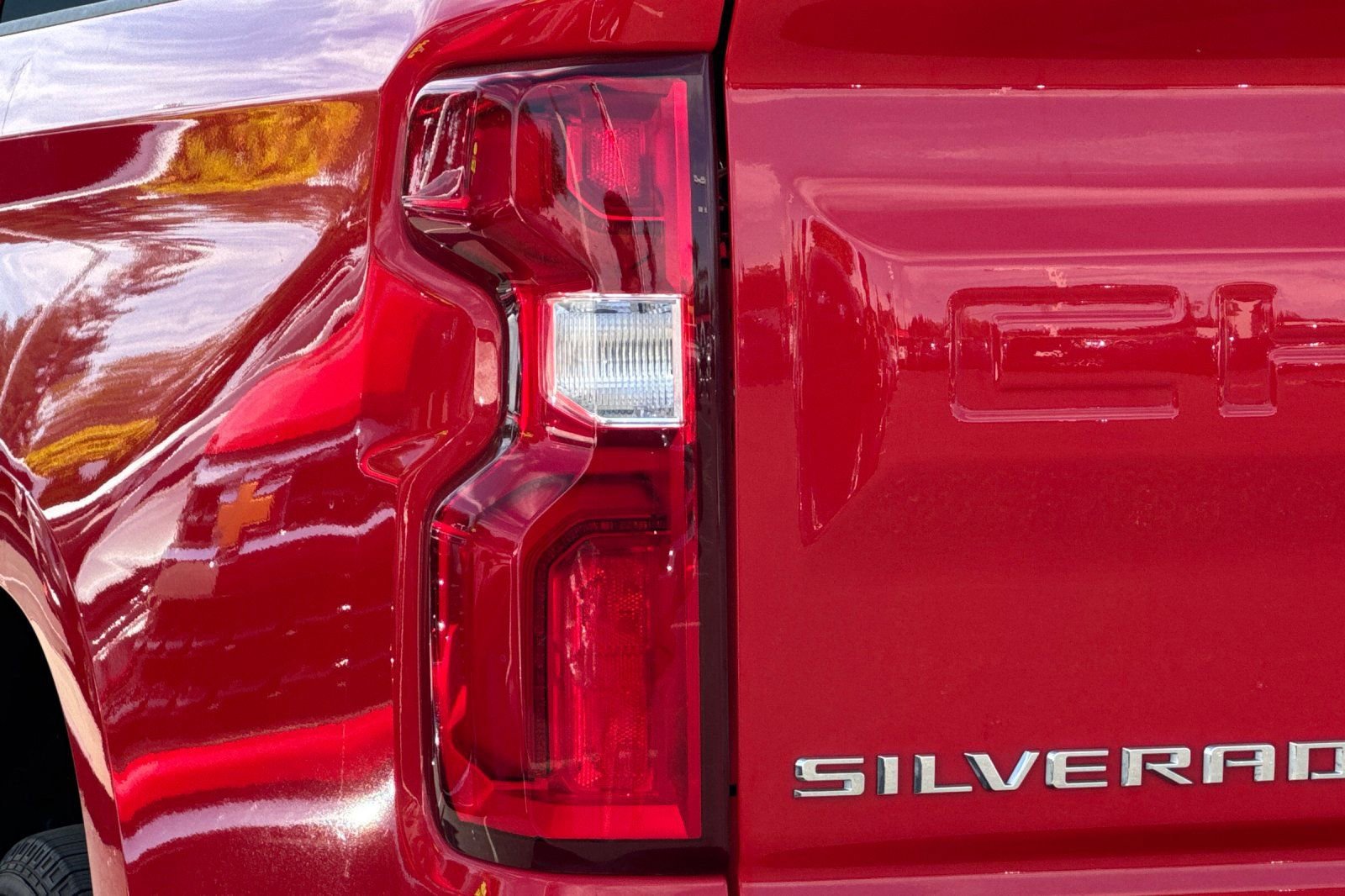 Used 2020 Chevrolet Silverado 1500 RST image 43