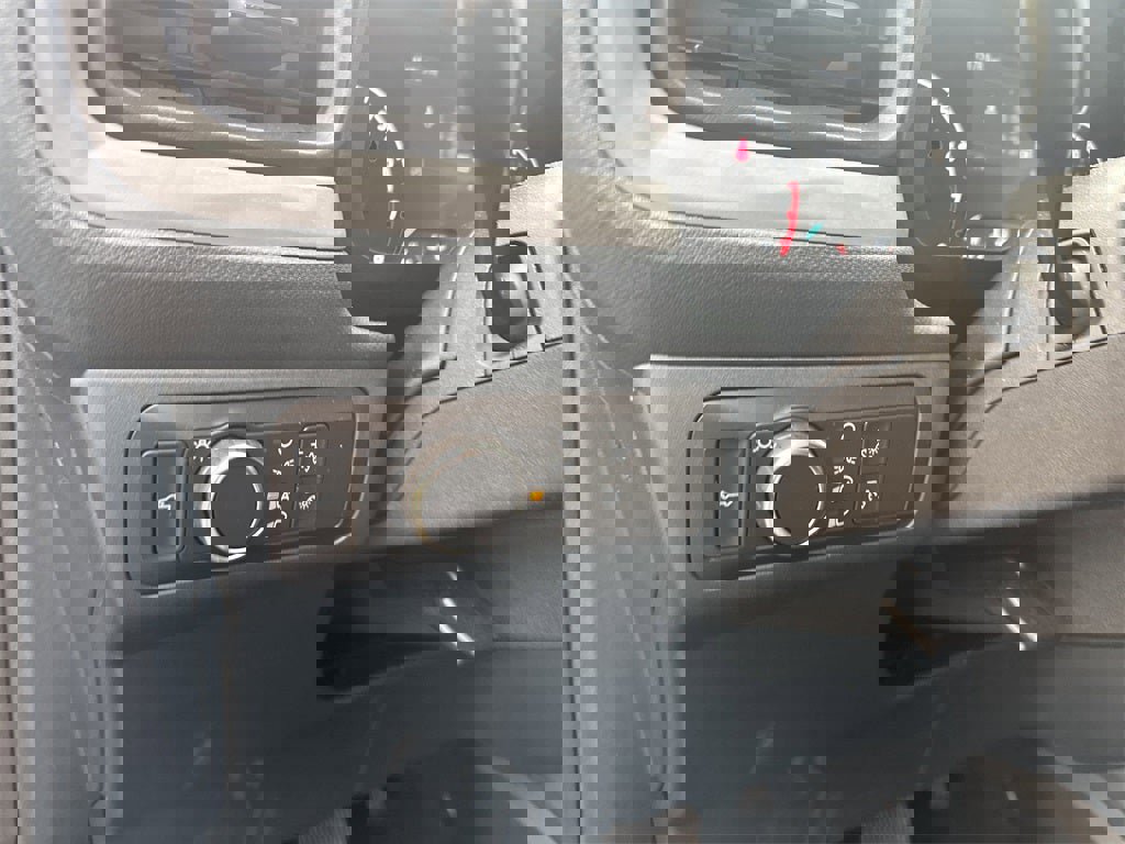 Used 2022 Ford Maverick XL image 17