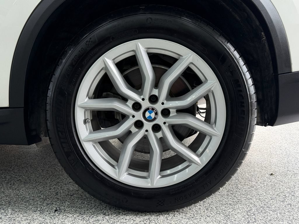 Used 2019 BMW X5 xDrive40i w/ Luxury Seating Package AWD/4WD image 45