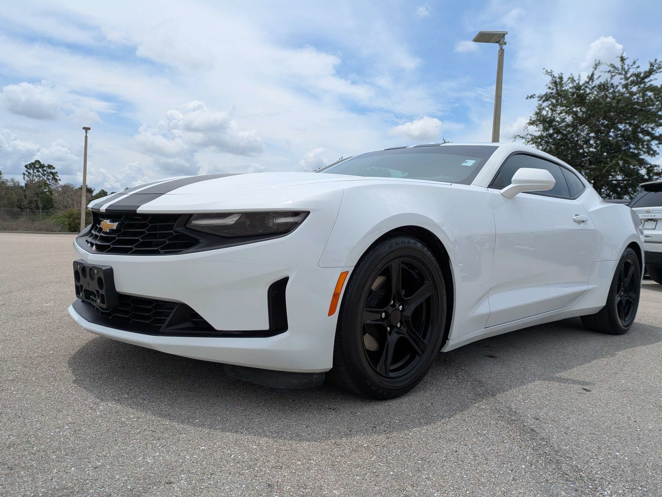 Used 2024 Chevrolet Camaro LT RWD image 9
