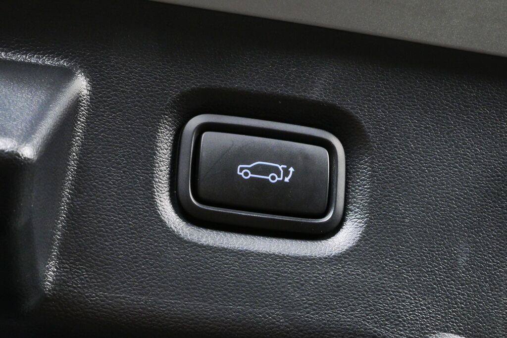 Used 2023 Hyundai Ioniq 5 Limited AWD/4WD image 27