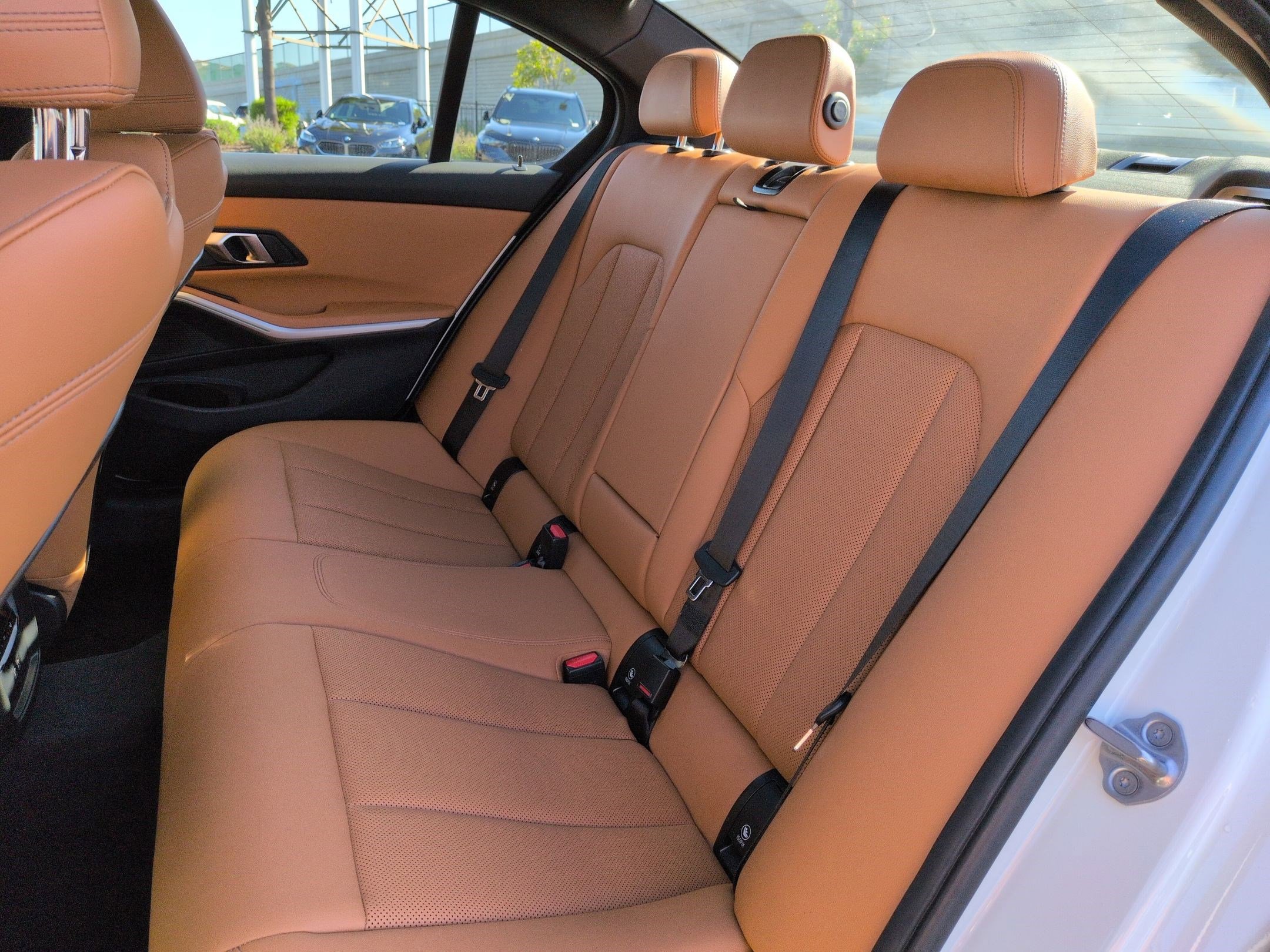 Certified 2024 BMW 330i Sedan w/ Convenience Package RWD image 31