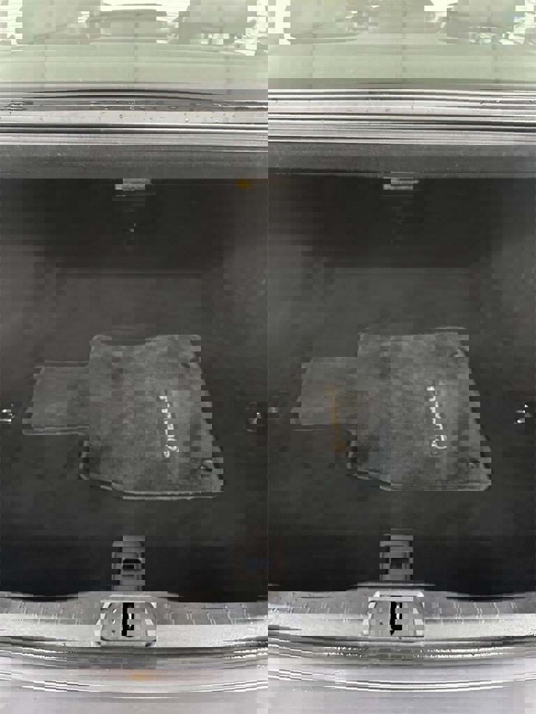 Used 2015 Lexus LS 460 L image 31