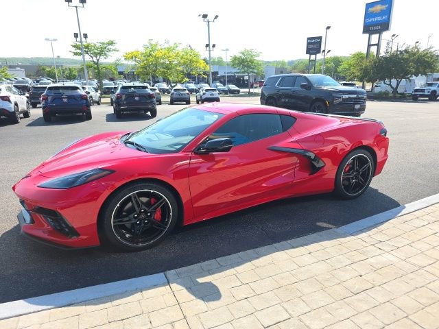 Used 2022 Chevrolet Corvette Stingray Coupe w/ 1LT RWD image 5