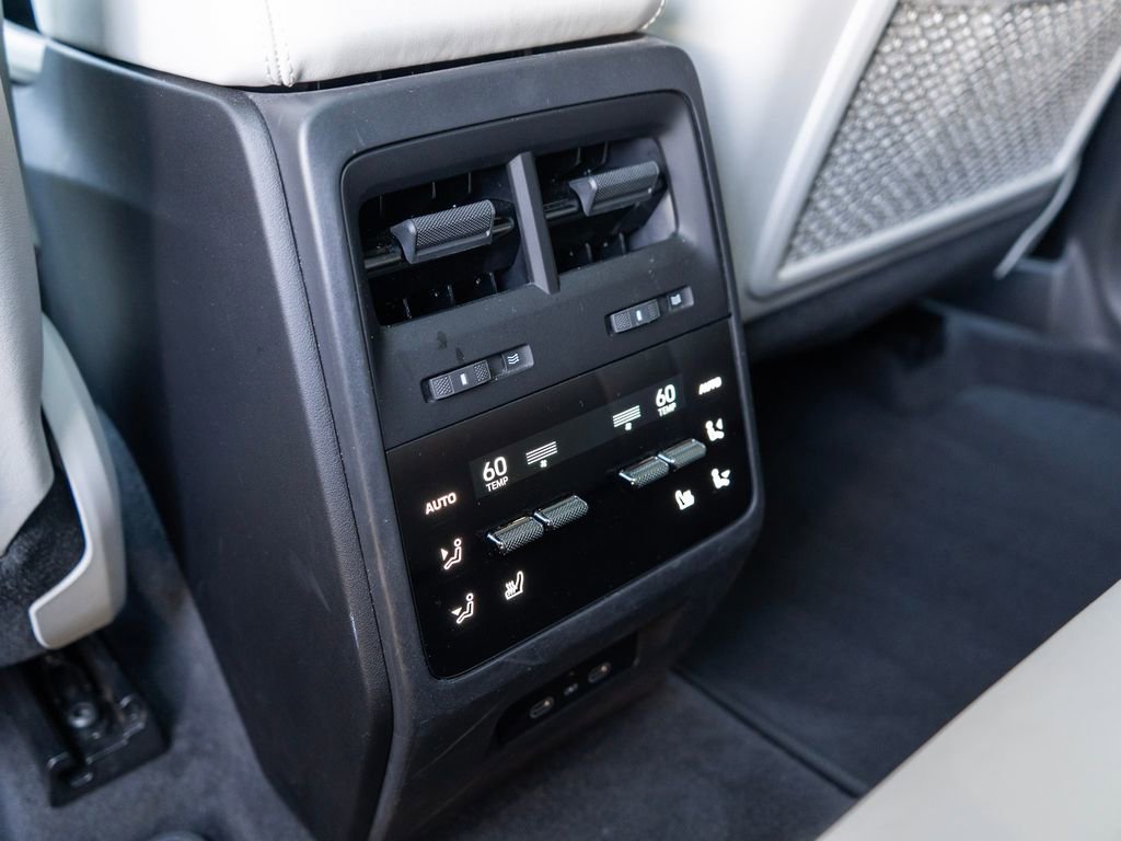 Used 2024 Porsche Macan 4 Electric image 29