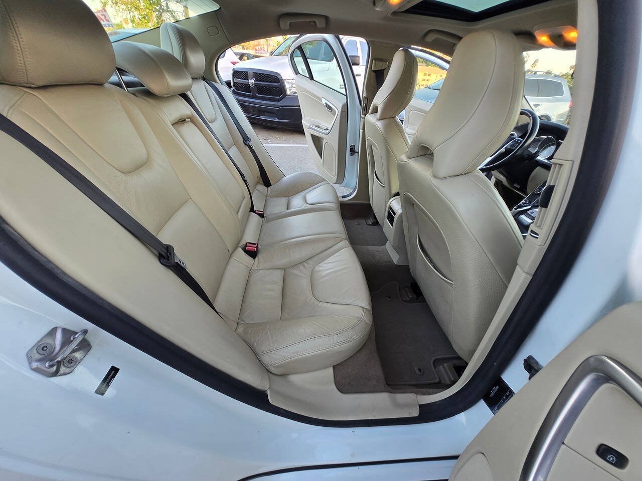 Used 2014 Volvo S60 T5 FWD image 22