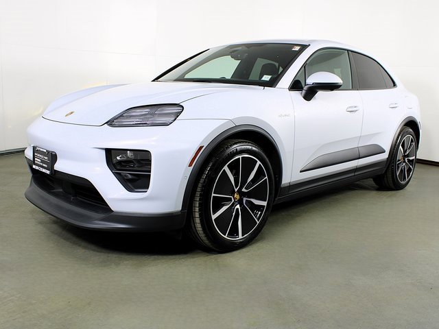Used 2024 Porsche Macan 4 Electric image 1