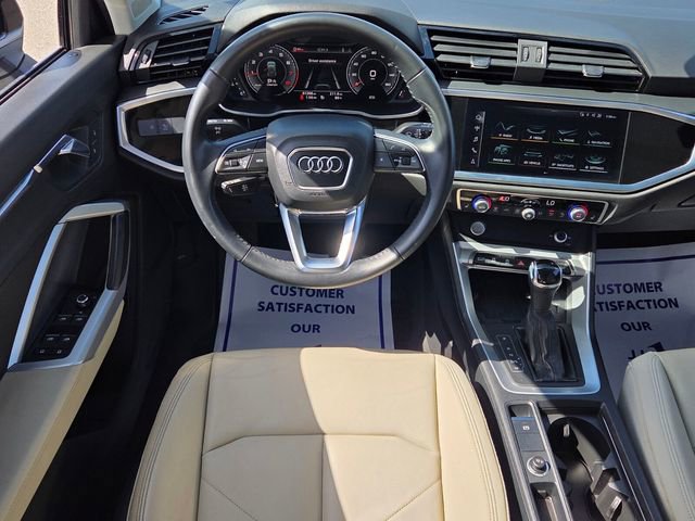 Used 2020 Audi Q3 2.0T Premium Plus w/ Premium Plus Package image 7