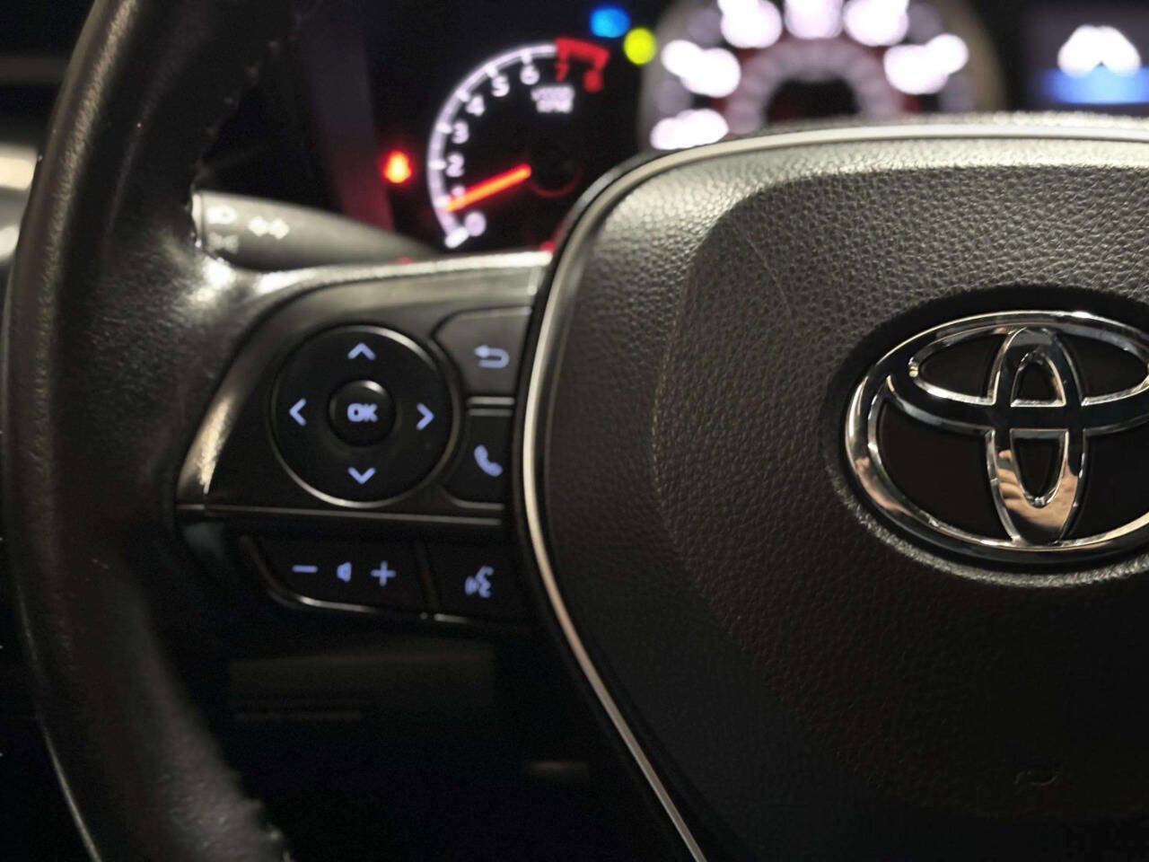 Used 2022 Toyota Corolla SE FWD image 28