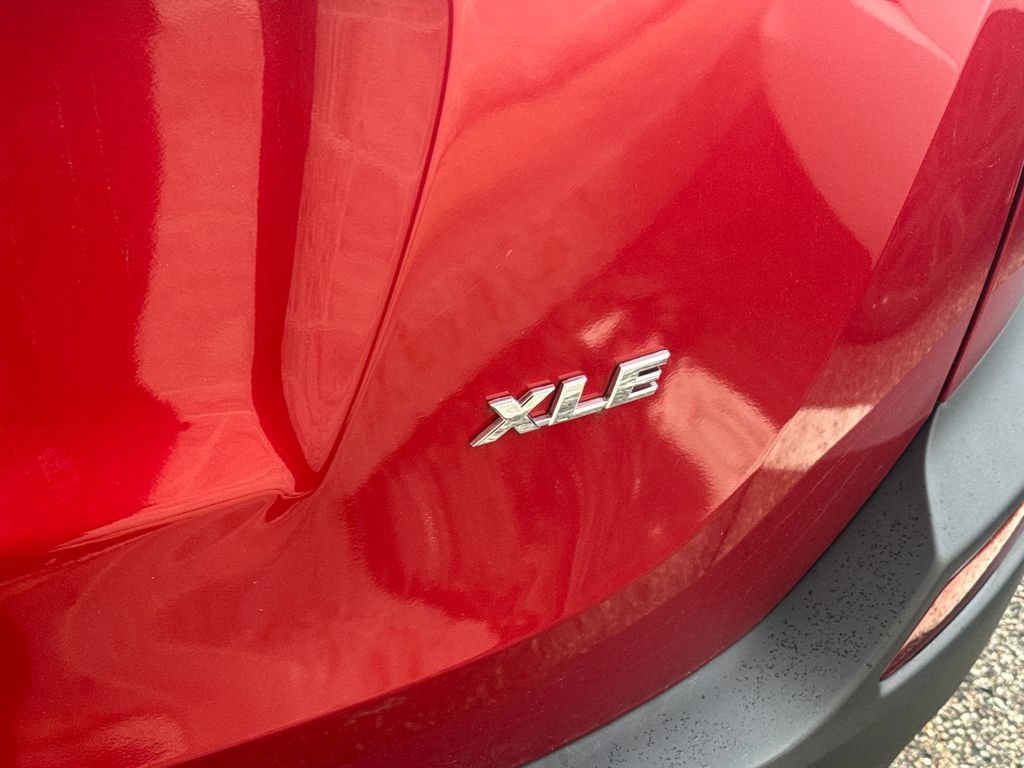 Used 2013 Toyota RAV4 XLE image 7