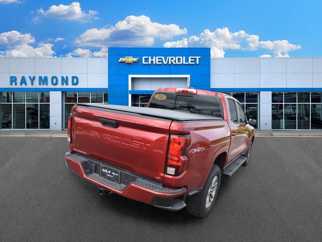 Used 2024 Chevrolet Colorado LT w/ LT Convenience Package II AWD/4WD image 3