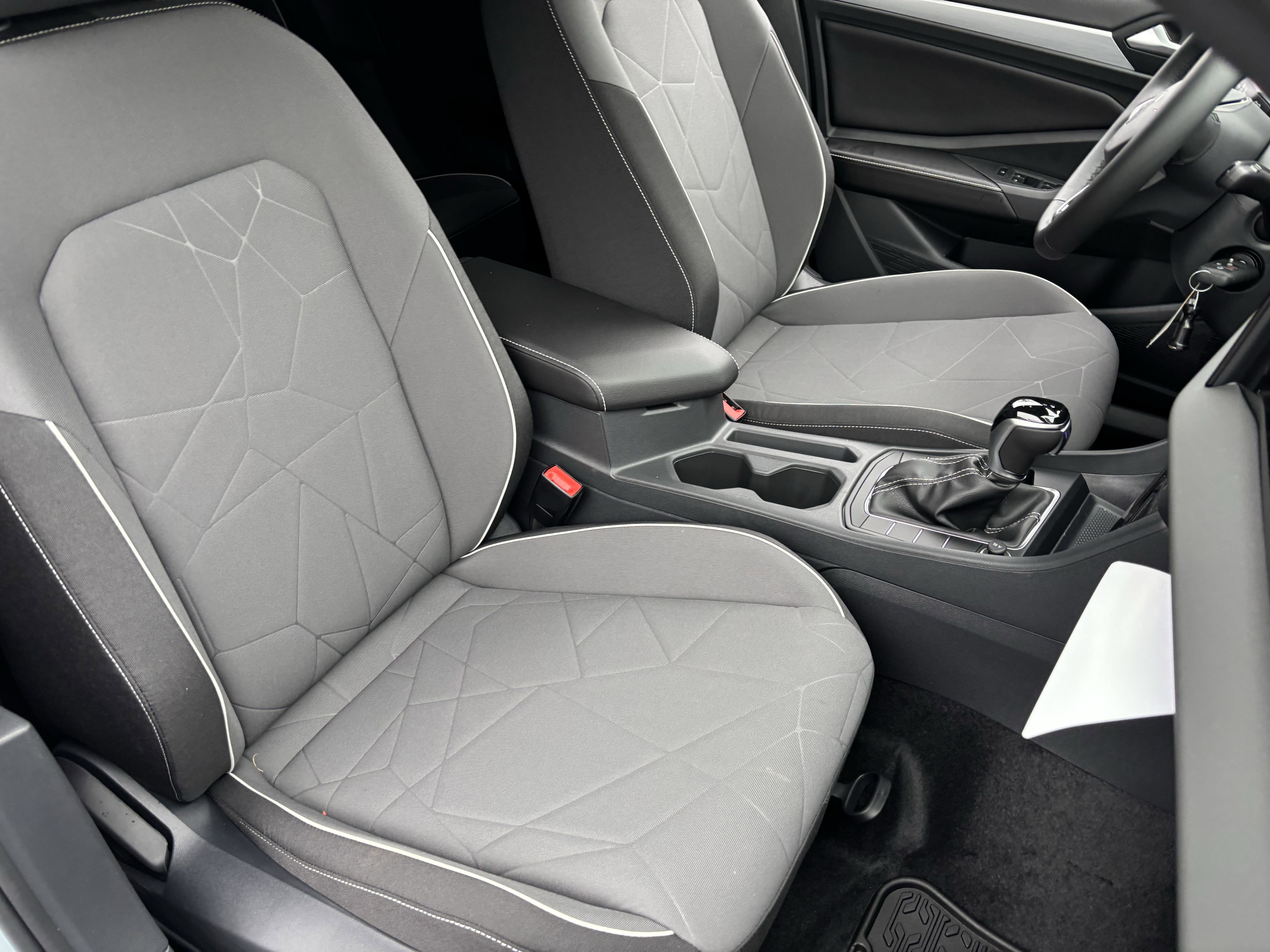 New 2026 Volkswagen Jetta Sport image 7