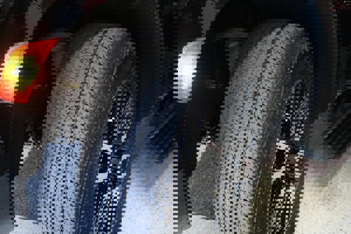 Used 2023 GMC Yukon XL AT4 w/ AT4 Premium Plus Package image 9