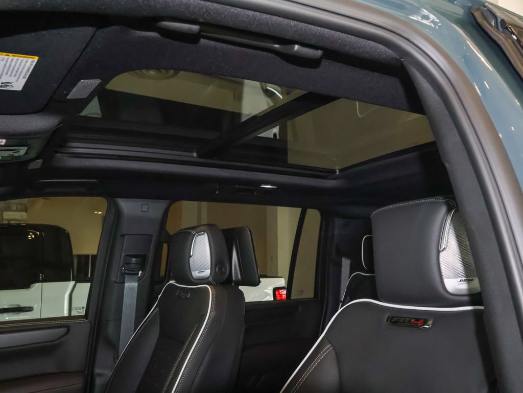 New 2026 GMC Yukon XL AT4 Ultimate AWD/4WD image 15