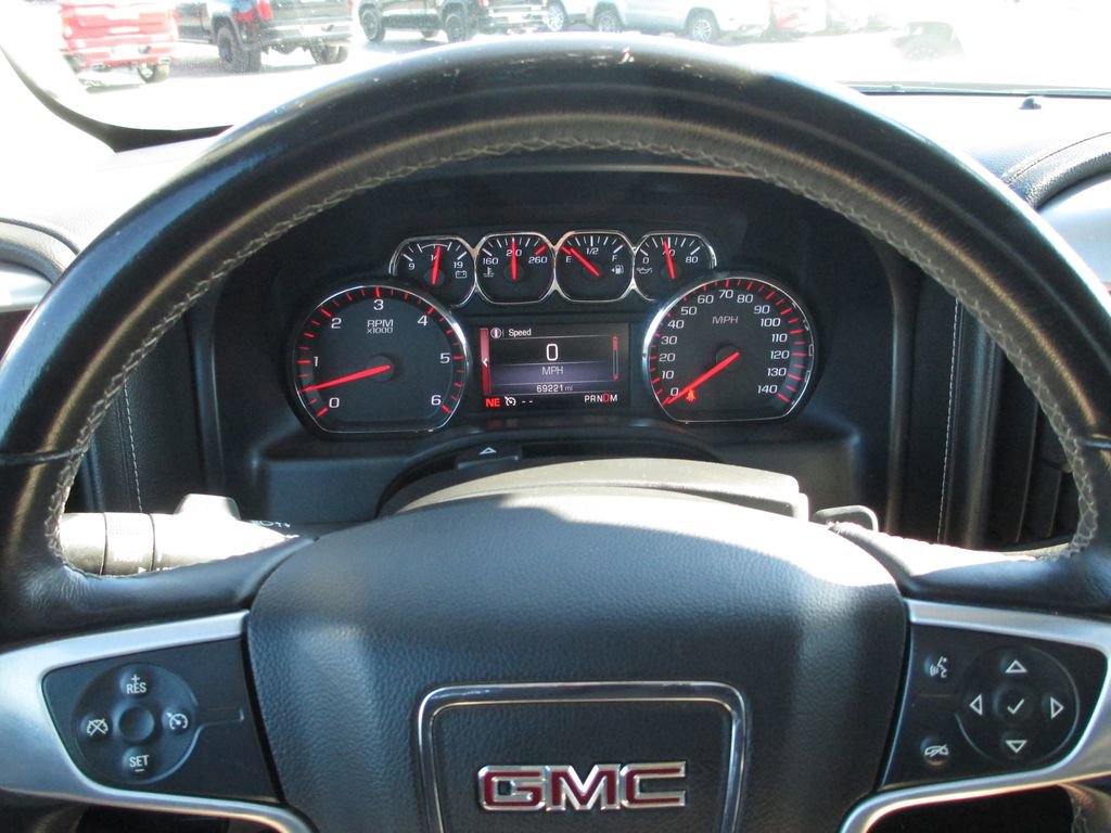 Used 2015 GMC Sierra 1500 SLT w/ SLT Crew Cab Value Package image 31