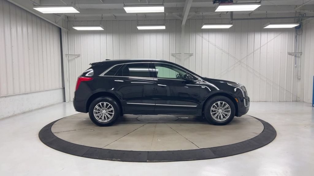 Used 2019 Cadillac XT5 Luxury AWD/4WD image 9