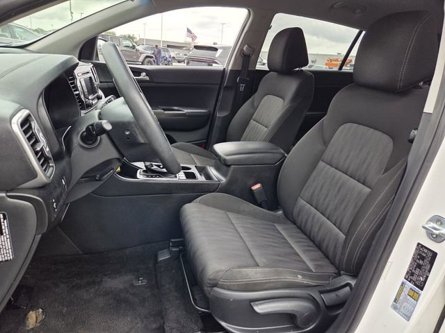 Used 2017 Kia Sportage LX image 9