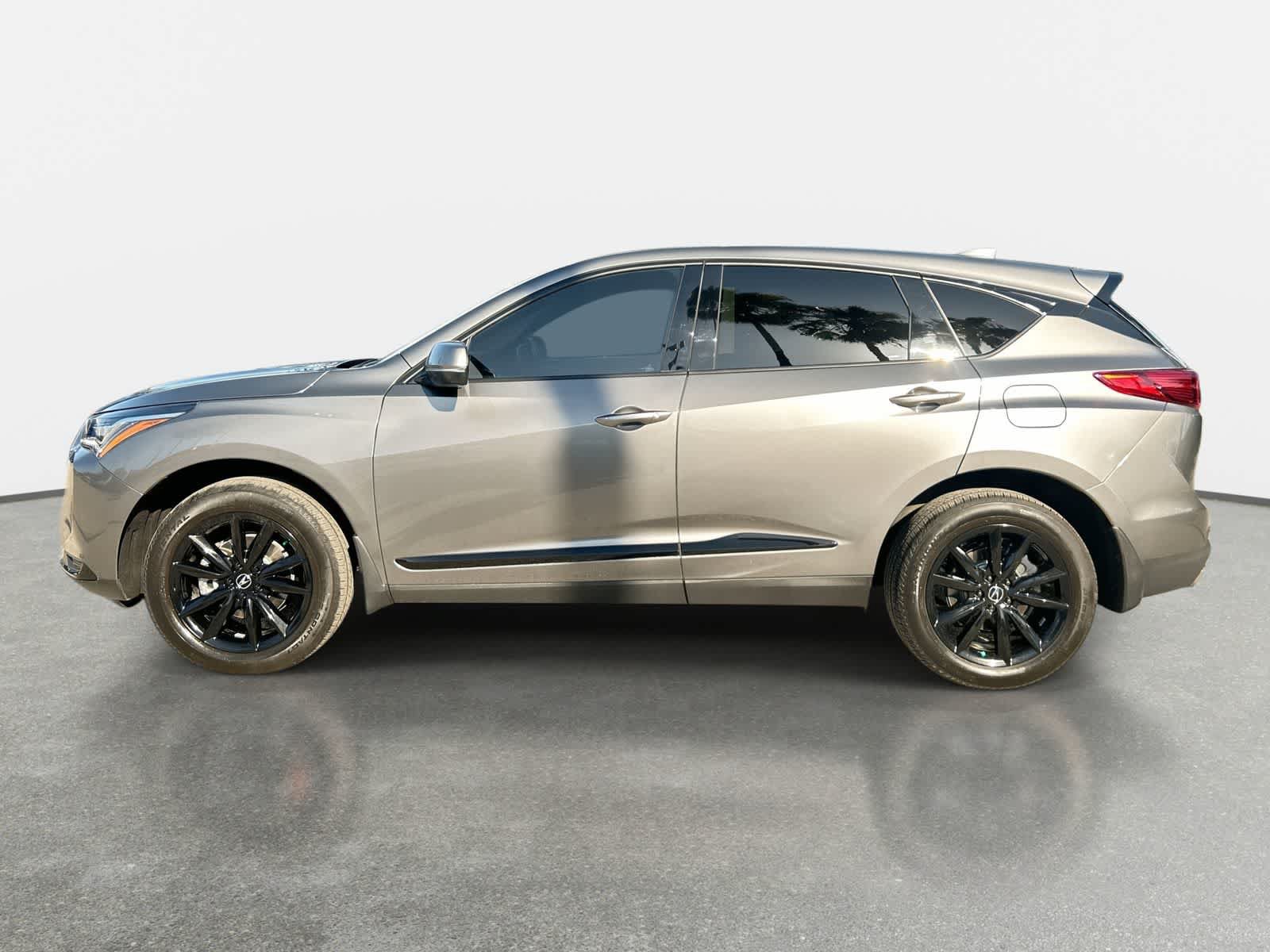Used 2025 Acura RDX SH-AWD image 4