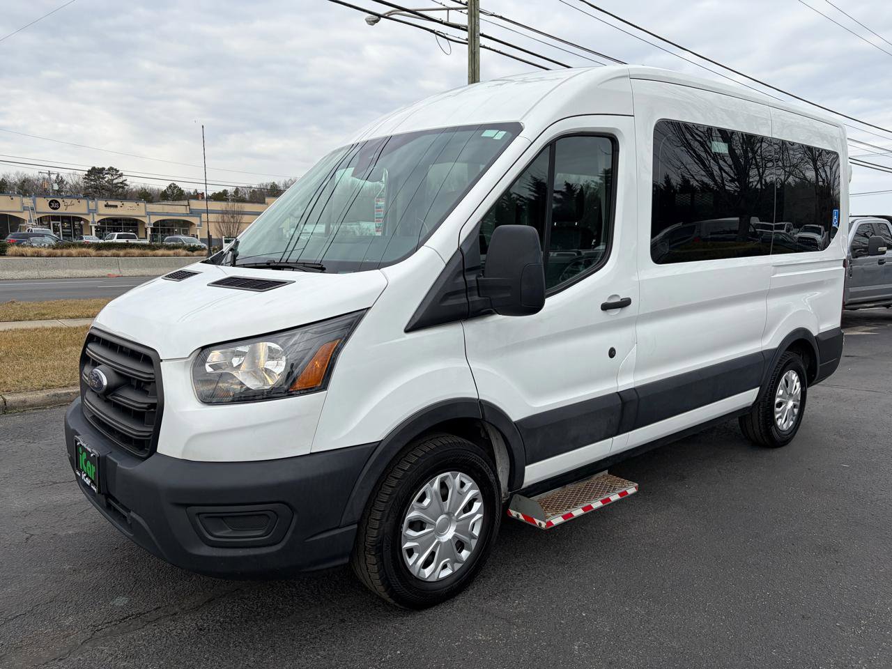 Used 2020 Ford Transit 150 XL RWD image 4