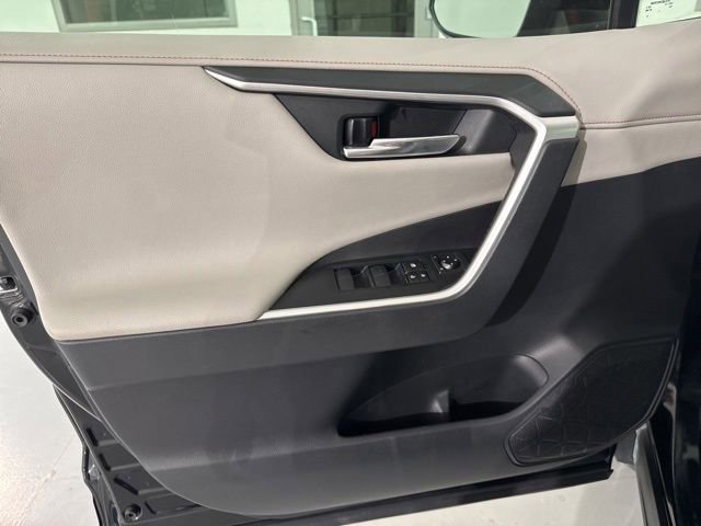 Used 2019 Toyota RAV4 Adventure AWD/4WD image 21