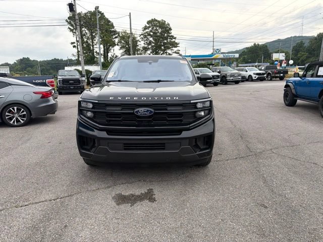 Used 2025 Ford Expedition Active AWD/4WD image 7