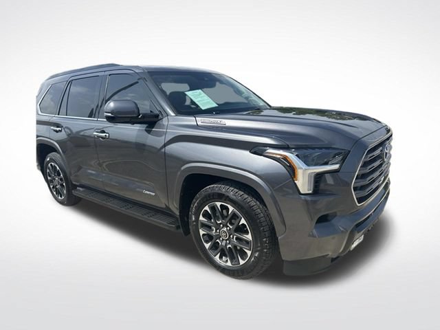 Used 2023 Toyota Sequoia Limited RWD image 10