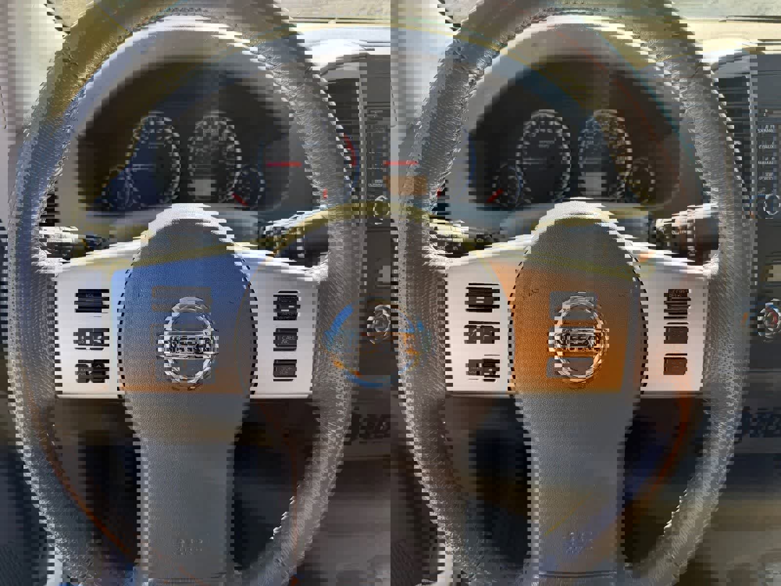 Certified 2019 Nissan Frontier SL image 12