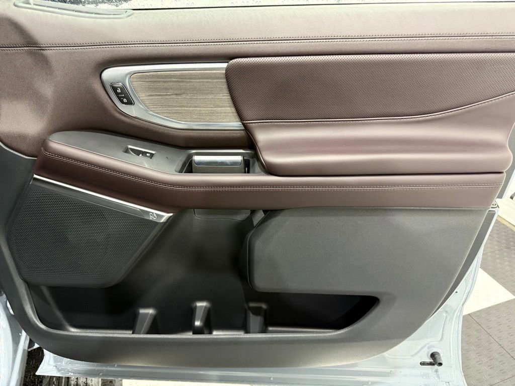 New 2025 Ford Expedition Platinum w/ Platinum Ultimate Package image 28