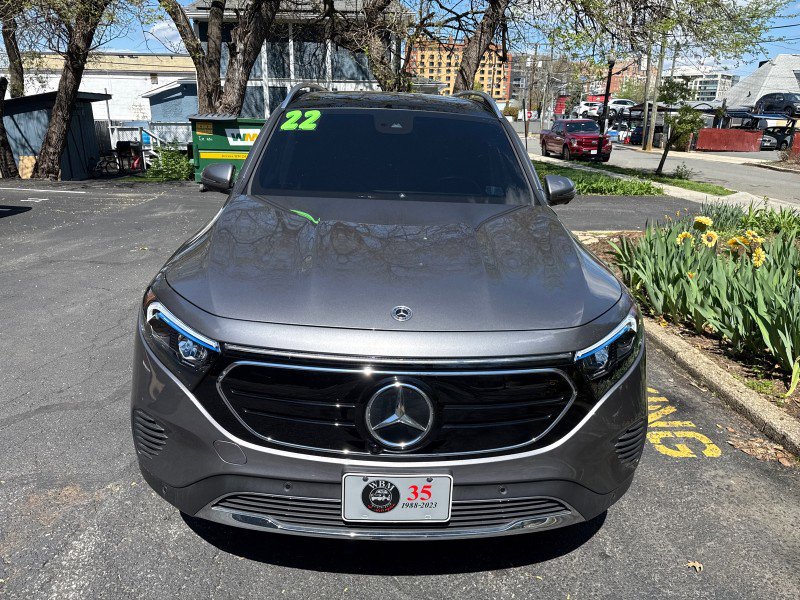 Used 2022 Mercedes-Benz EQB 300 4MATIC image 8