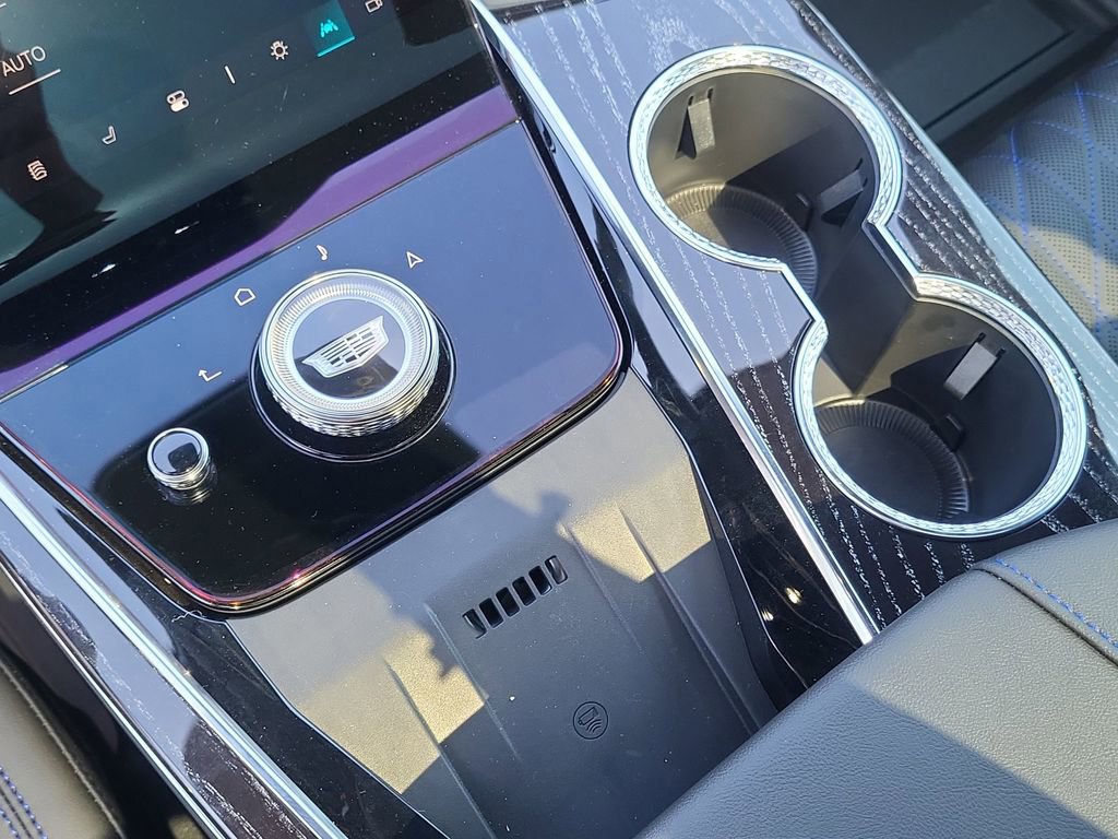 New 2026 Cadillac Escalade IQ Sport 1 w/ LPO, Floor Liner Package AWD/4WD image 21